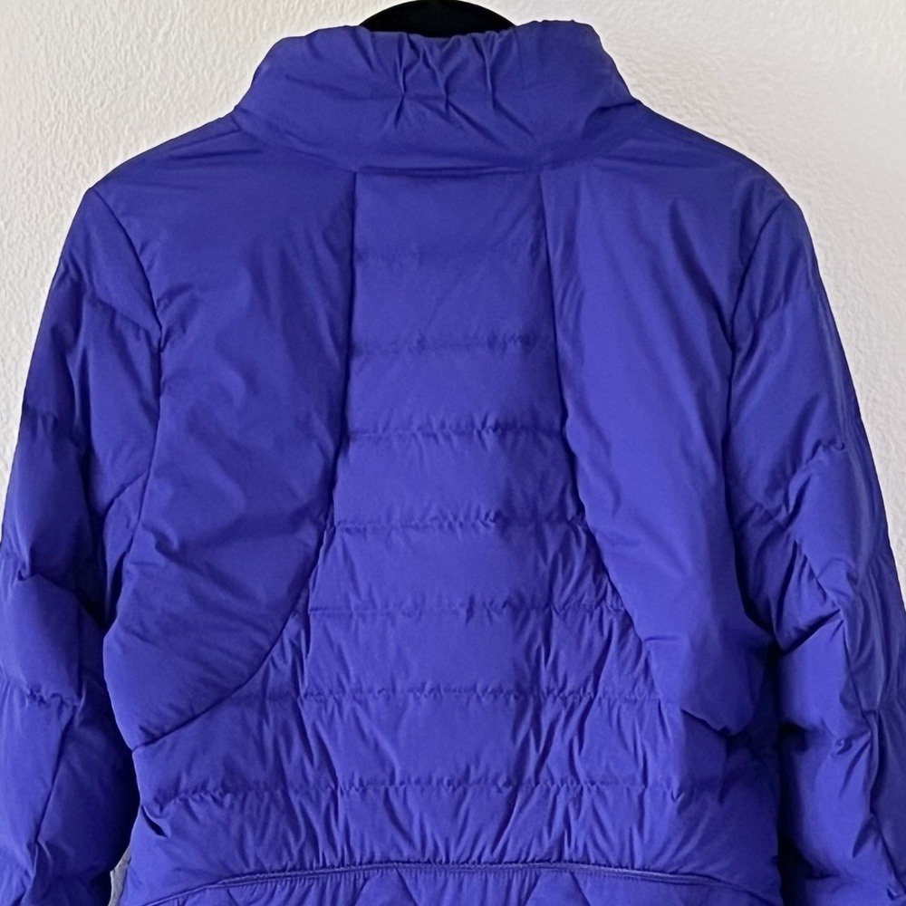 Lululemon Fluffed Up Down Jacket in Pigment Blue Size 10 - Picture 7 of 15